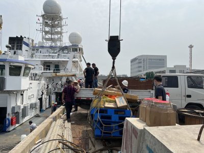 嘉庚号物料供应